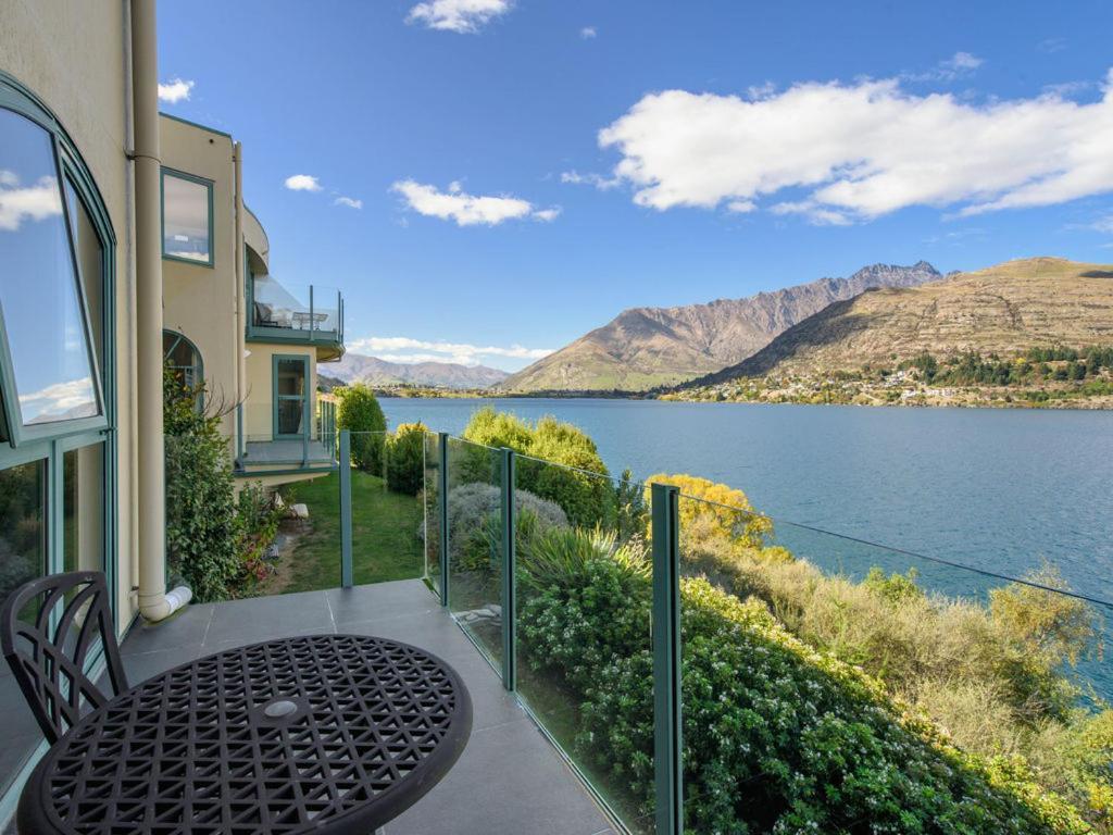 كوينستاون Lakefront Living At Remarkables Retreat المظهر الخارجي الصورة