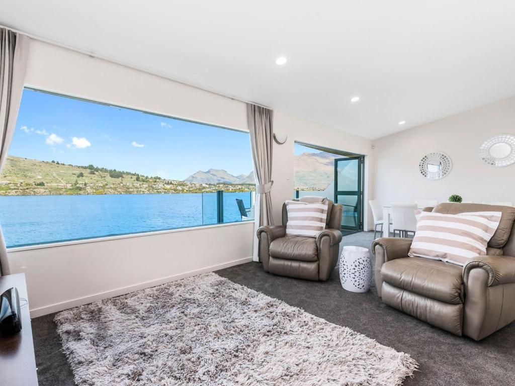 كوينستاون Lakefront Living At Remarkables Retreat المظهر الخارجي الصورة